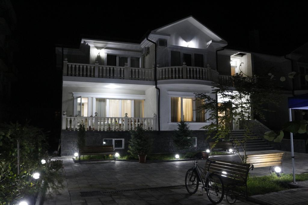 Guest House Sofia Kobuleti Exterior foto